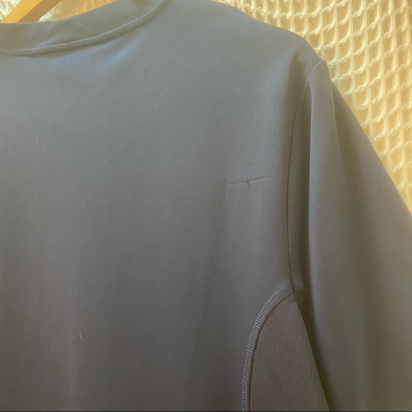 Nike Center Swoosh Embroidered Logo Shirt - Picture 13 of 15